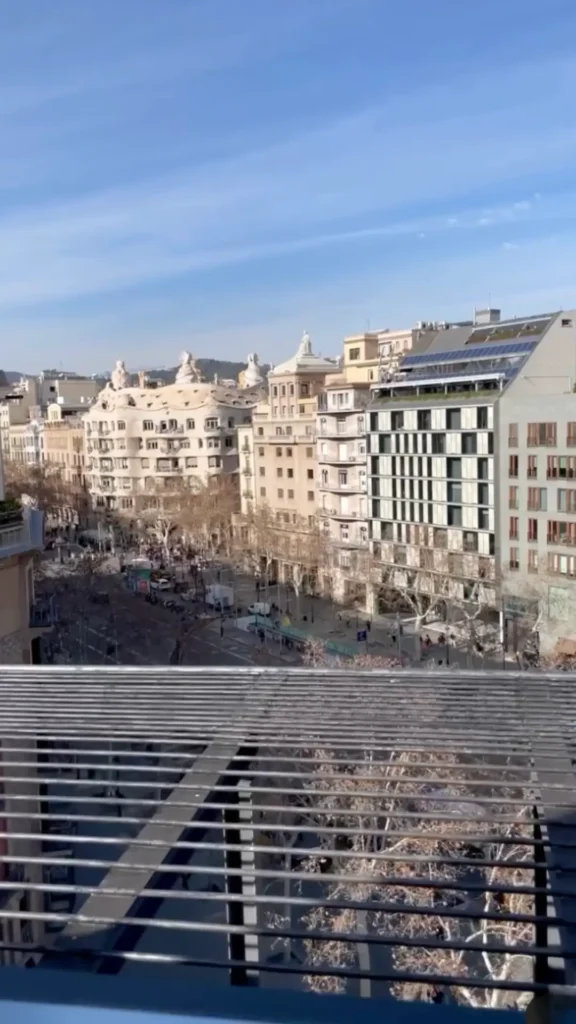 Descubre la terraza secreta del hotel Condes en el corazón de Barcelona bn