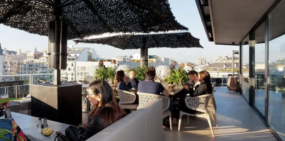 Descubre la terraza secreta del hotel Condes en el corazón de Barcelona